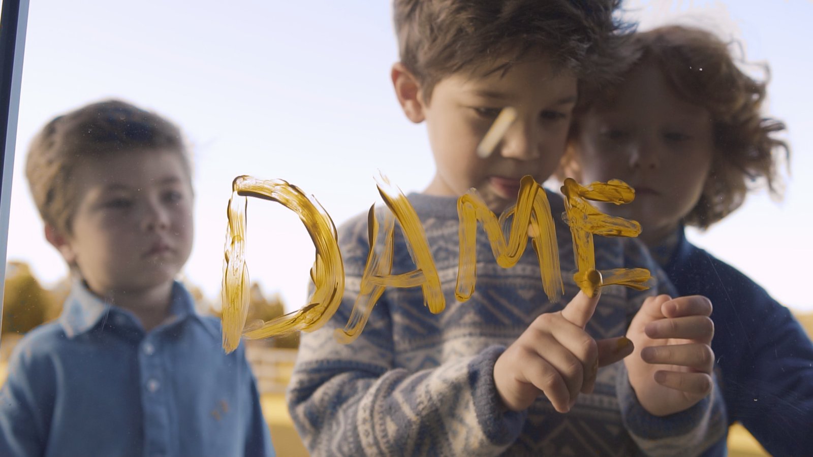 Dame Photo